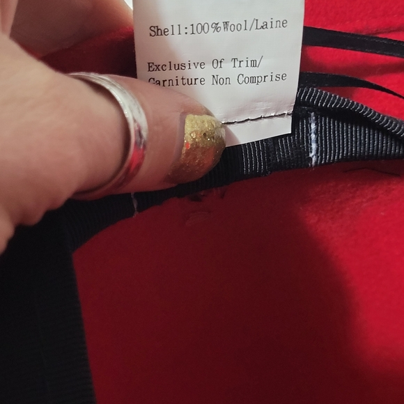 Red cloche hat - Picture 3 of 3